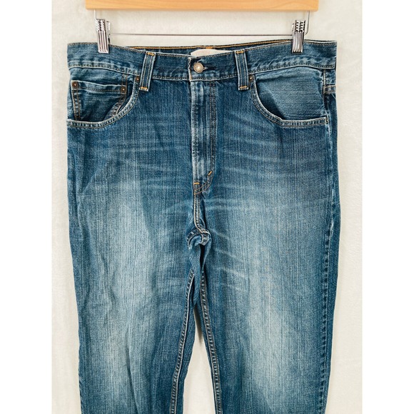 Levis 550 Jeans Mens 34x34 Relaxed Fit 100% Cotton Denim Distressed - Picture 2 of 16